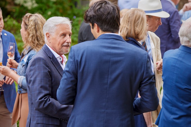 Christos Floros with Luxembourg City Councillor Robert Philippart (Democratic Party, Renew Europe) at the British Luxembourg Society Summer Reception at the British Ambassador's Residence in 2023.